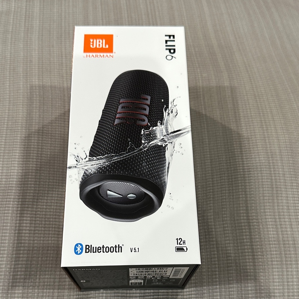 JBL Flip 6 Portable Waterproof Bluetooth Speaker - Black New & Sealed
